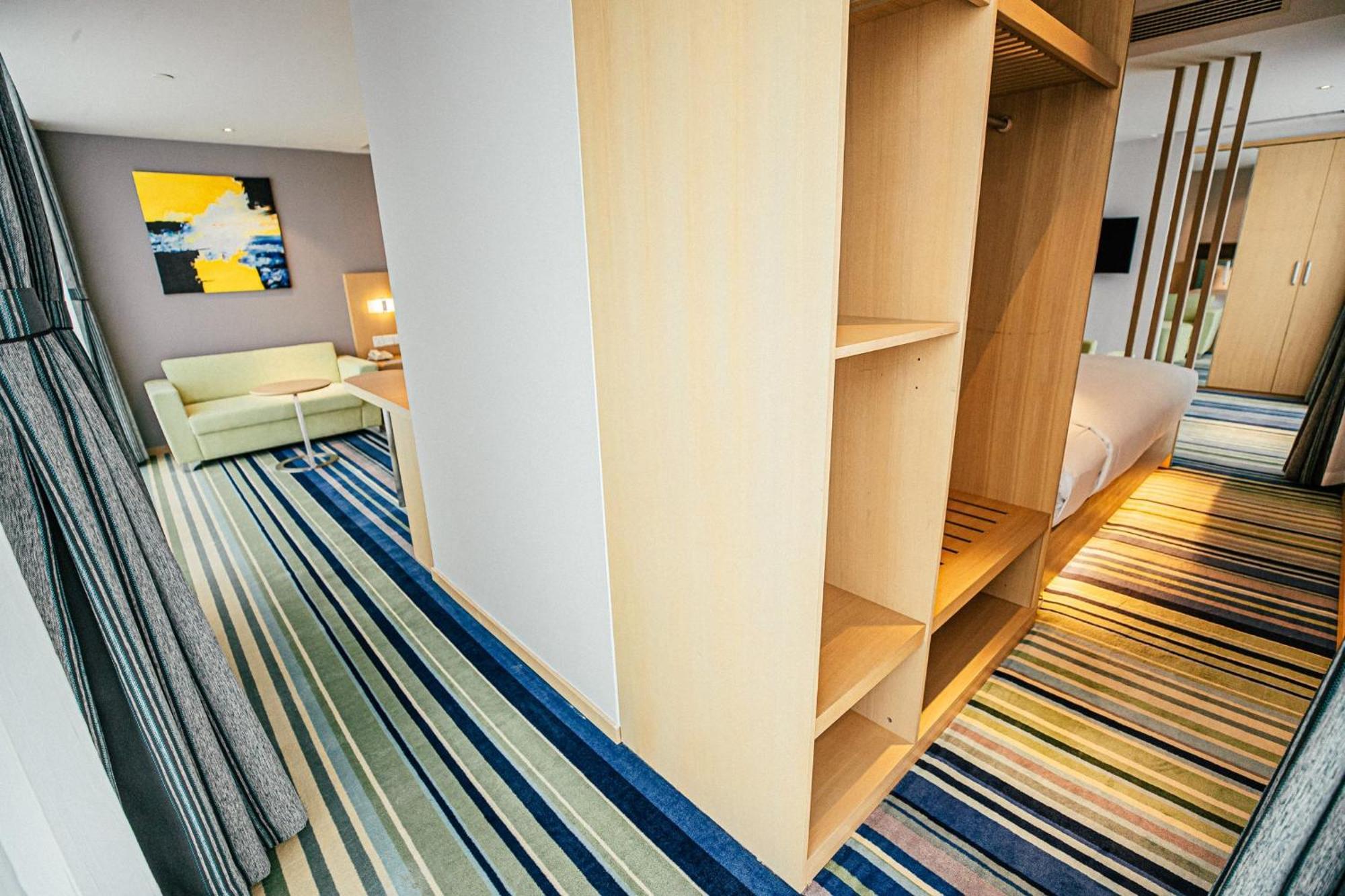 Holiday Inn Express Yingkou Onelong Plaza By Ihg Gaizhou Dış mekan fotoğraf